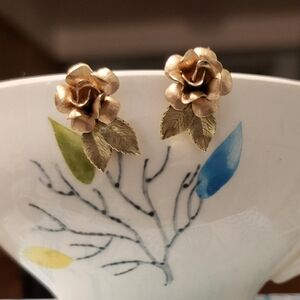 Krementz Vintage Rose Screwback Earrings